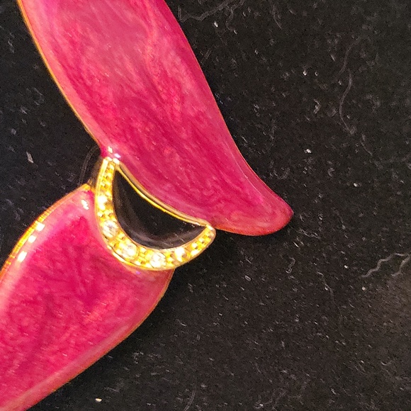 Vintage Red V Necklace - Picture 3 of 7